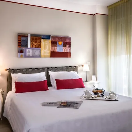 シーナ アスター ヴィアレッジョ