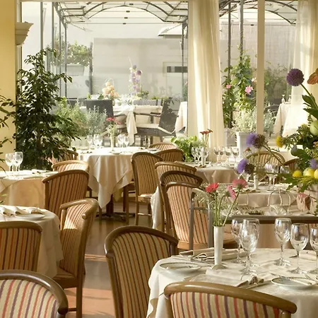 シーナ アスター 4*