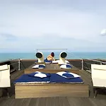 Sina Astor Hotel