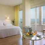 Sina Astor Hotel