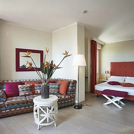 新那阿斯特酒店