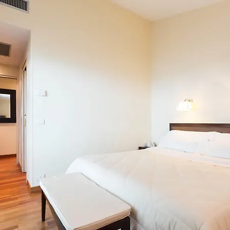 Sina Astor Hotel