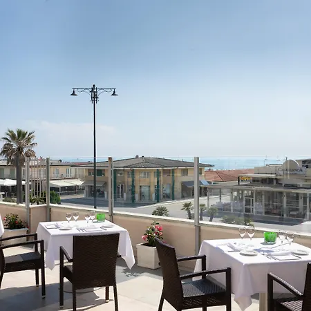 Hotel Sina Astor 4*