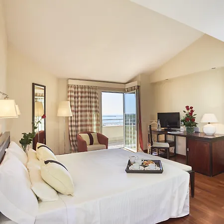 Hotell Sina Astor 4*