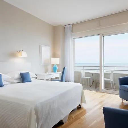 新那阿斯特酒店