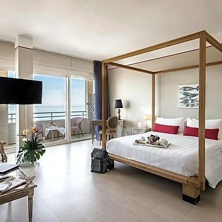 Hotel Sina Astor