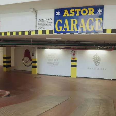 Sina Astor 4*