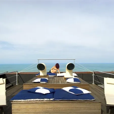 Otel Sina Astor Viareggio