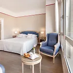 シーナ アスター ホテル 4*